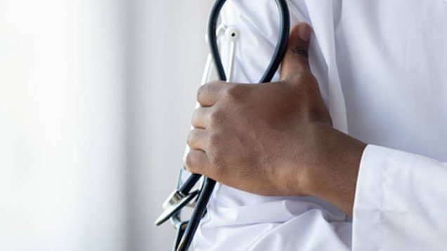 doctor-holding-stethoscope-7523-444f40e5e1a7991153bdb25d71d9b0b9@2x